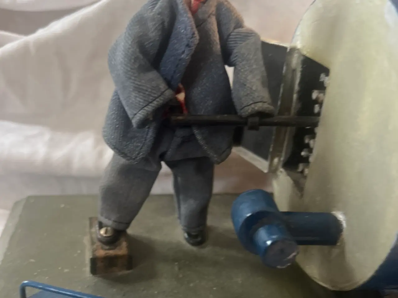 Billede 2 - Fyrbør figur