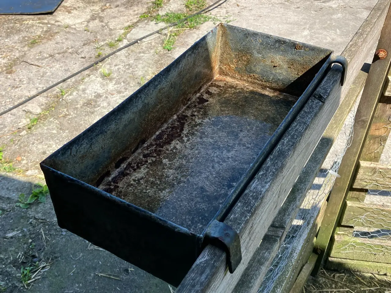 Billede 2 - Foder trug