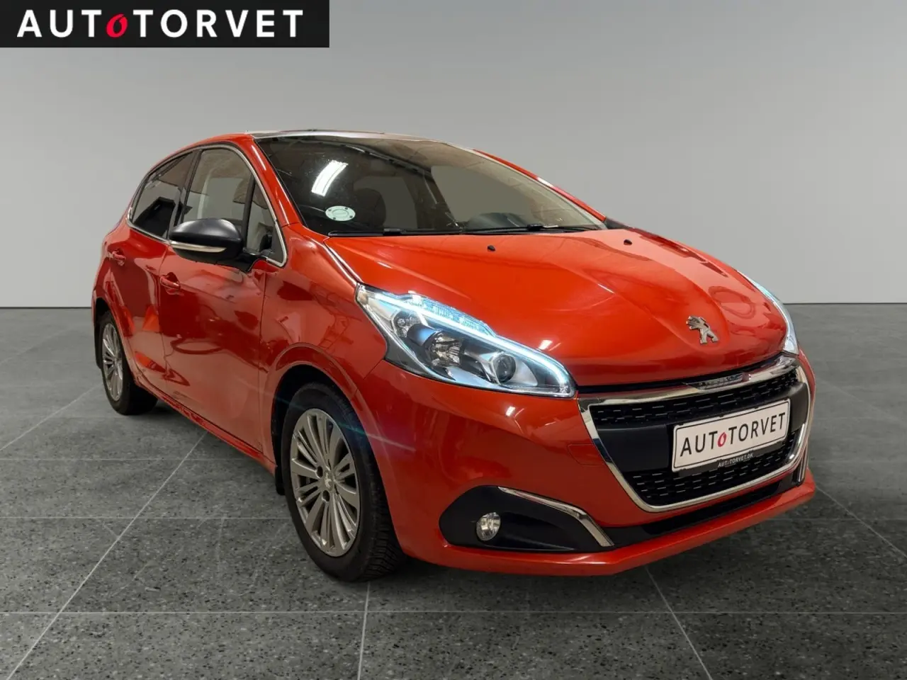 Billede 2 - Peugeot 208 1,2 e-THP 110 Allure Sky