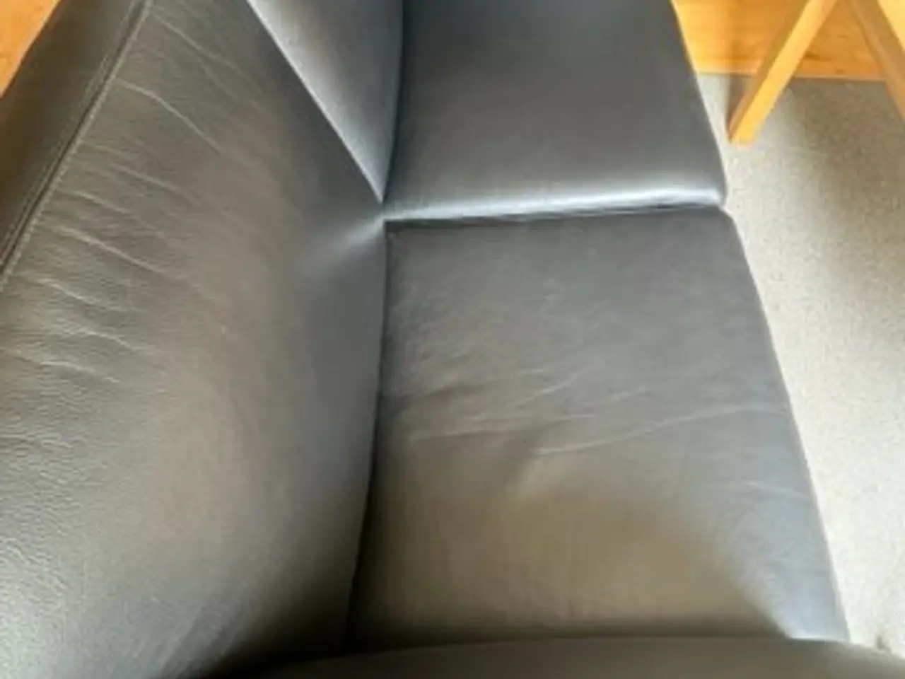 Billede 4 - Skalma Classicline 2 pers. sofa i sort okselæder