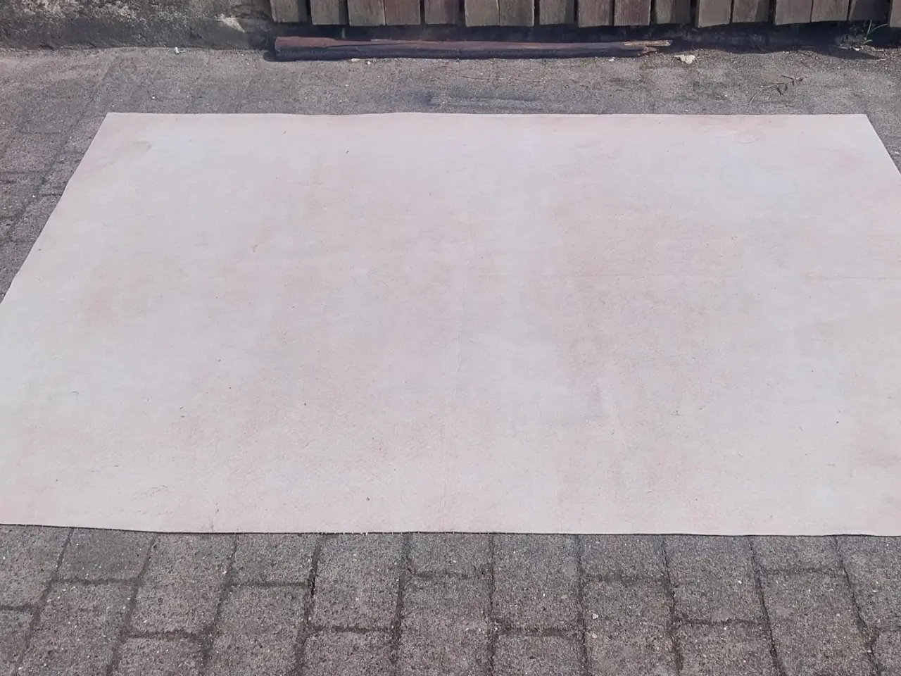 Billede 1 - Beige gulvtæppe 200 x 150 cm 