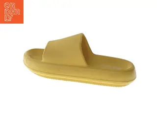 Gule badesandaler fra Surf (str. 39-40 )
