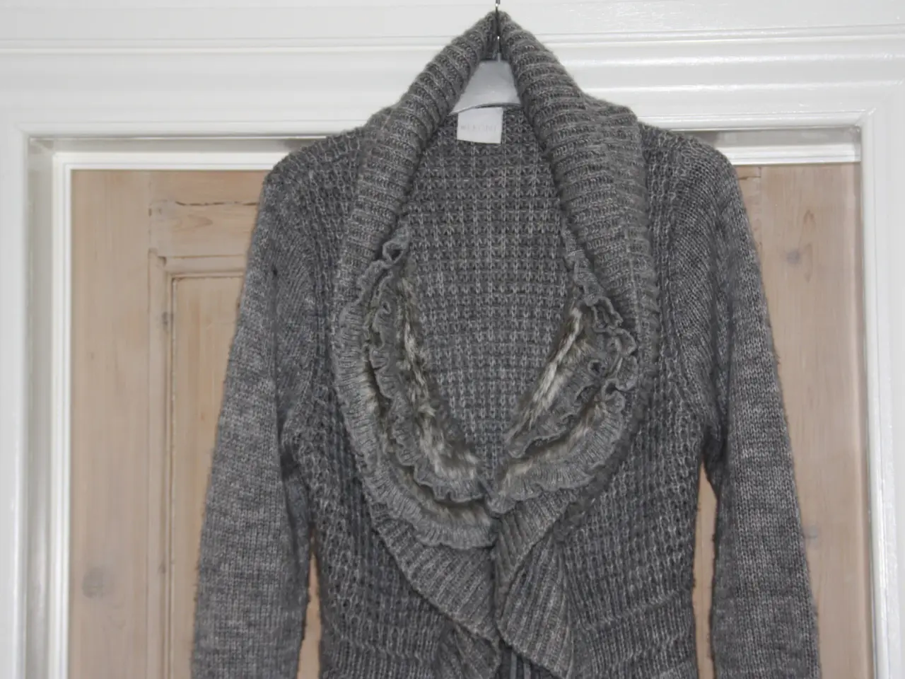 Billede 3 - Cardigan In Front str. S 70% acrylic 30% wool