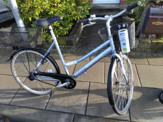 Fin pige/ dame cykel. 75kr