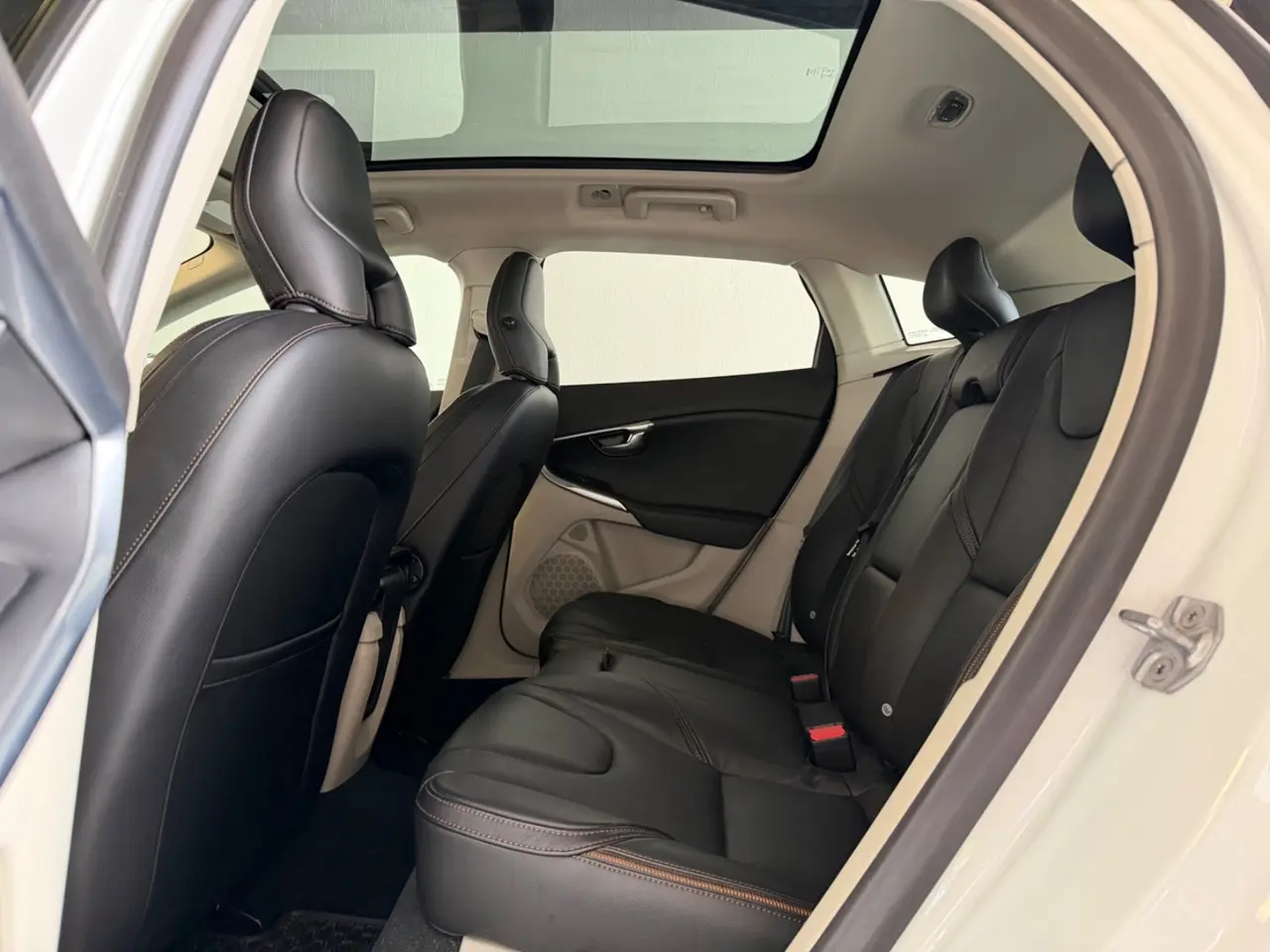 Billede 9 - Volvo V40 CC 2,0 D3 150 Momentum aut.