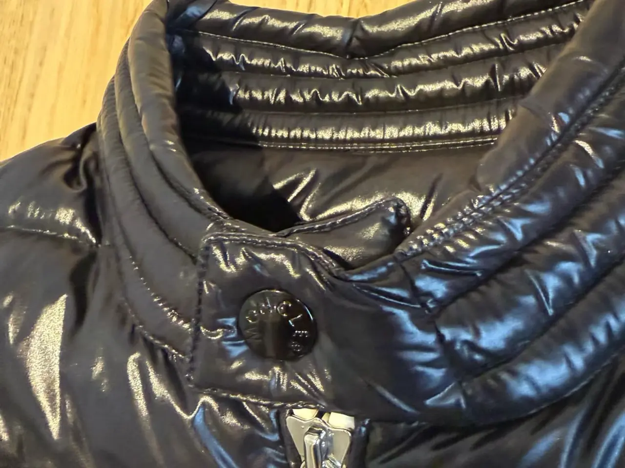 Billede 3 - Moncler dunjakke i str M