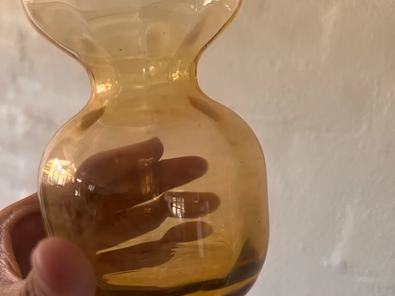 Billede 1 - Holmegaard hyacintglas i lyst rav – mundblæst vint