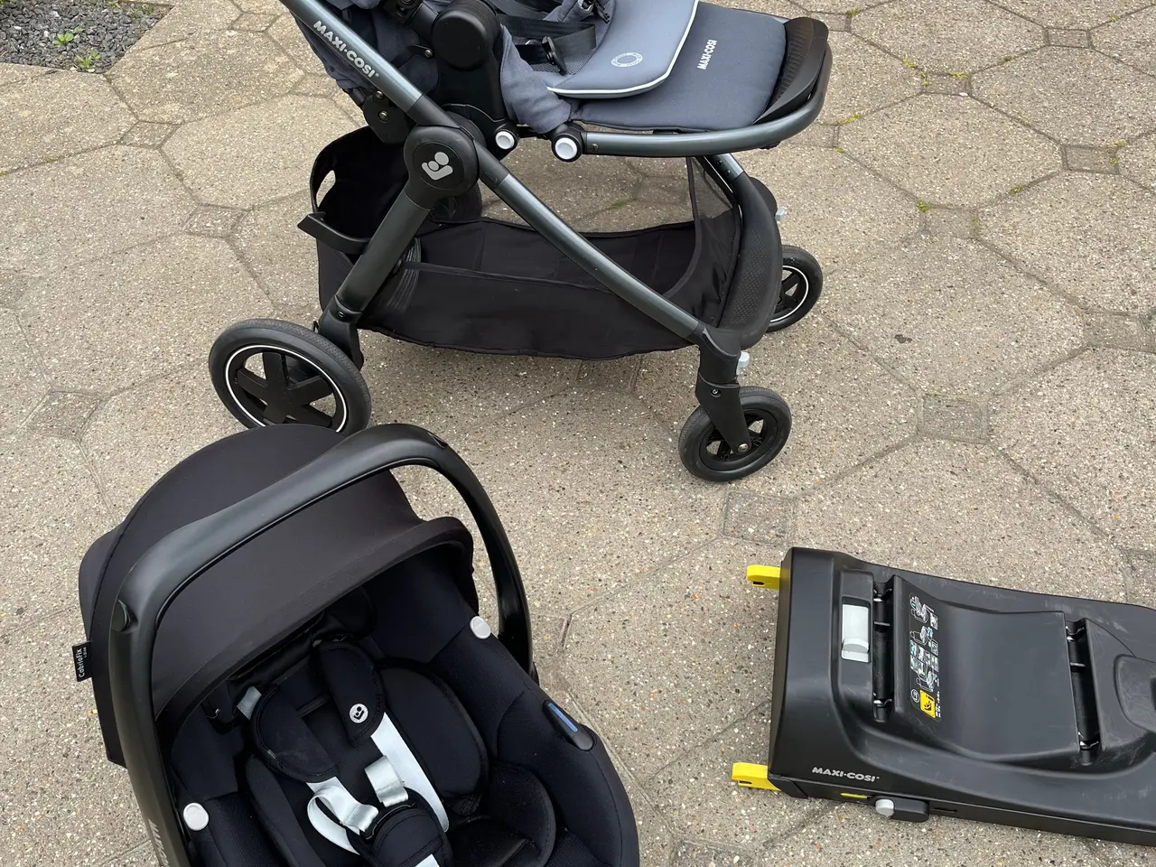 Billede 3 - Maxi Cosi autostol og klapvogn
