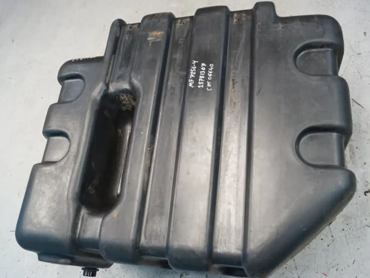 Billede 20 - Massey Ferguson 7256 Dieseltank 28781307