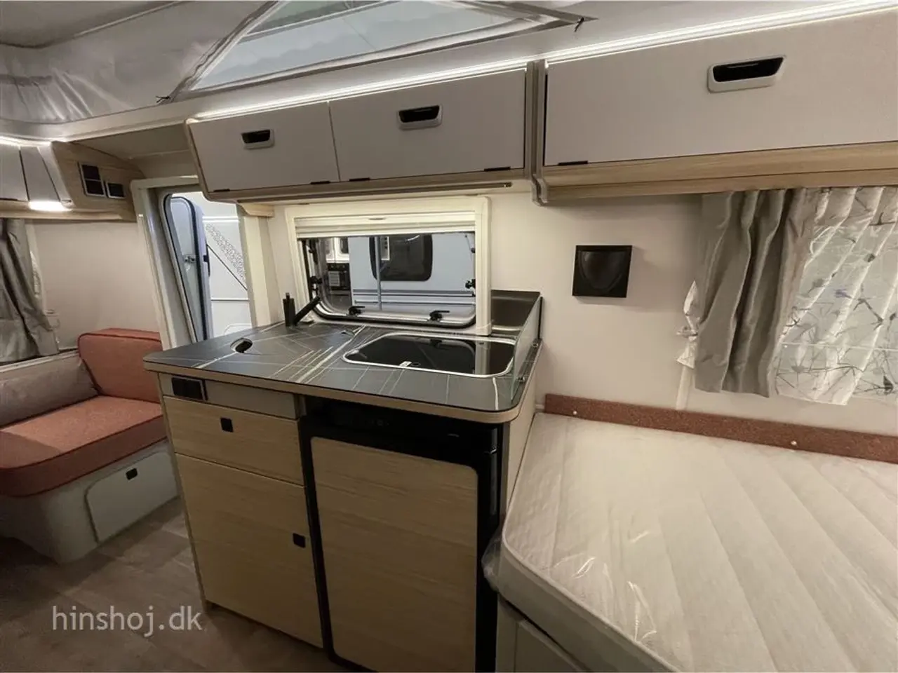 Billede 6 - 2024 - Eriba Touring 542 Tango Red   Eriba Touring 542 Tango Red 2024 fra Hinshøj Caravan