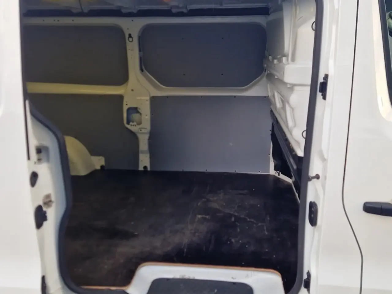 Billede 9 - Renault Trafic T29 2,0 dCi 120 L2H1