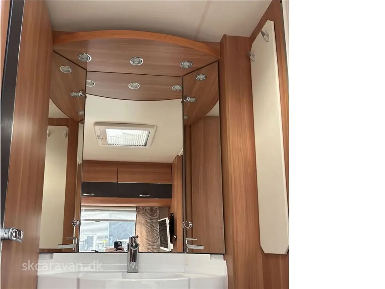 Billede 6 - 2013 - Hobby De Luxe 460 UFe   Pæn og velholdt campingvogn