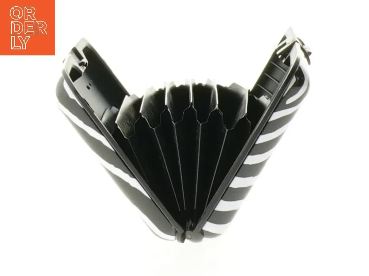 Billede 4 - Zebra-mønstret etui (str. 11 x. 7,5 cm)