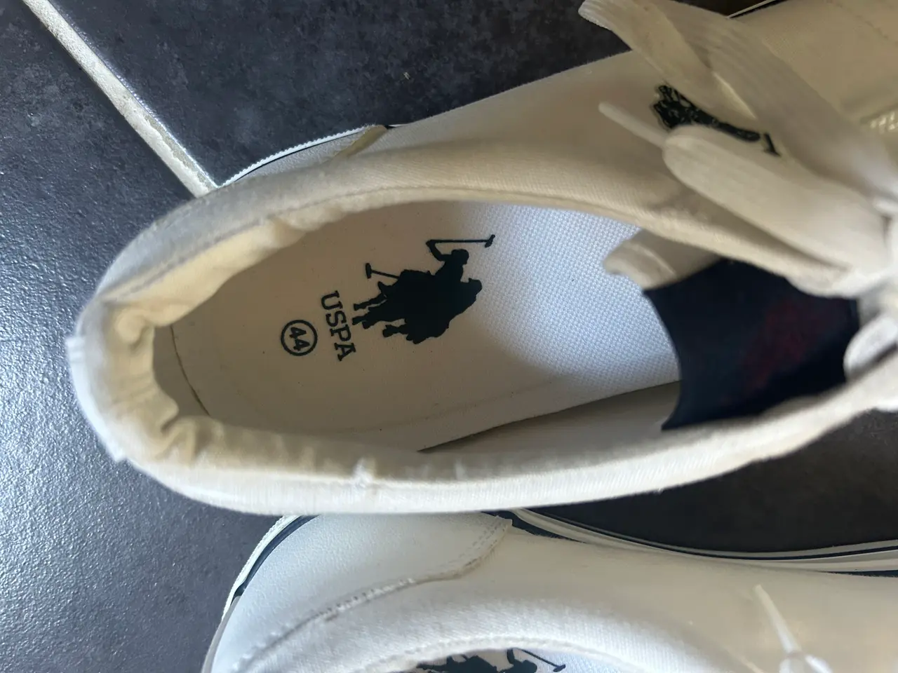 Billede 5 - Hvide Polo Ralph Lauren sneakers i str 44 