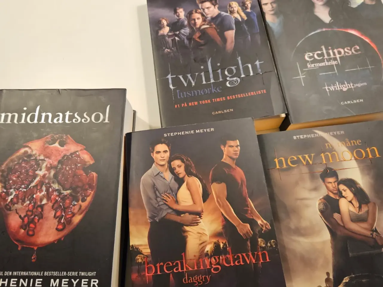Billede 2 - Hele Twilight bogserien.