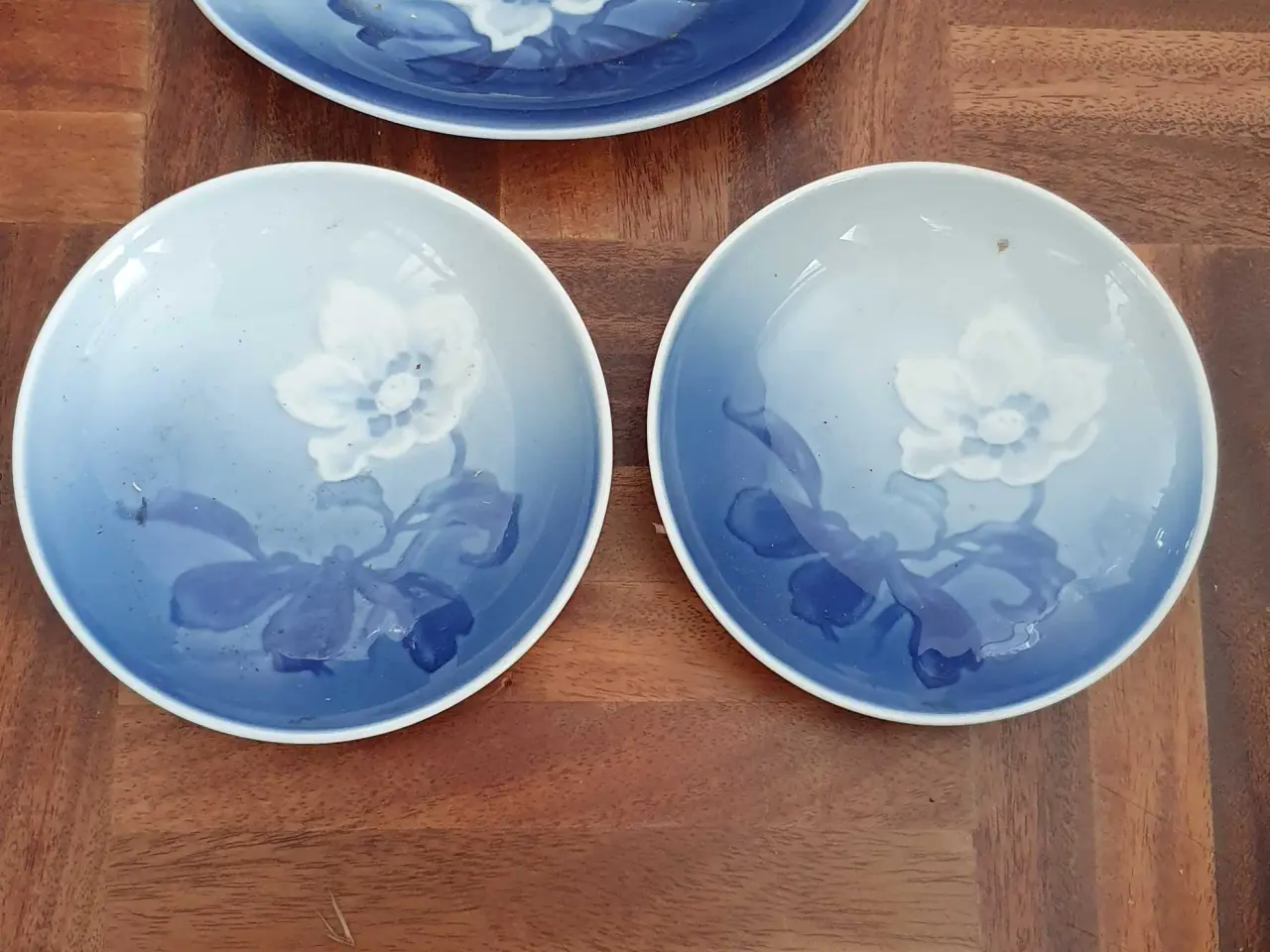 Billede 1 - Julerose skåle royal Copenhagen