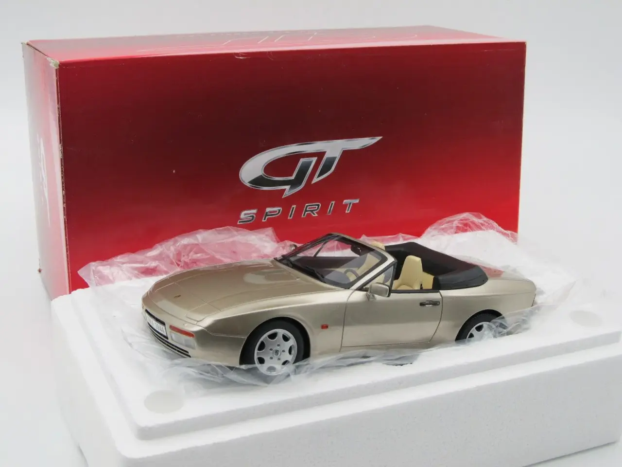 Billede 1 - 1989 Porsche 944 S2 Cabriolet - 1:18  