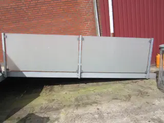 glas gelænder 3 stk stolper samt 2 glas til påmont