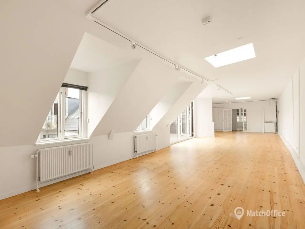Billede 16 - INGEN BINDING - Nyistandsat og indbydende kontor på 487 m² med privat tagterrasse