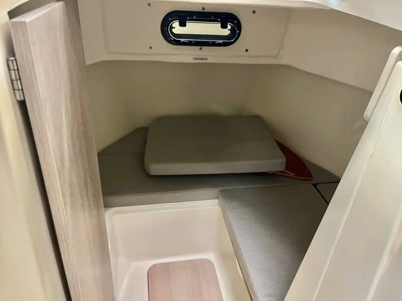 Billede 46 - Captur 705 Pilothouse med 225 hk Mercury-EFI DS 3,4L V6 XL - alt i udstyr.