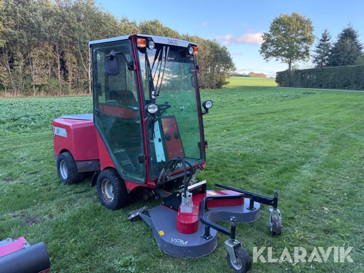 Billede 7 - Redskabsbærer Vpm 3400 med klipper og kost