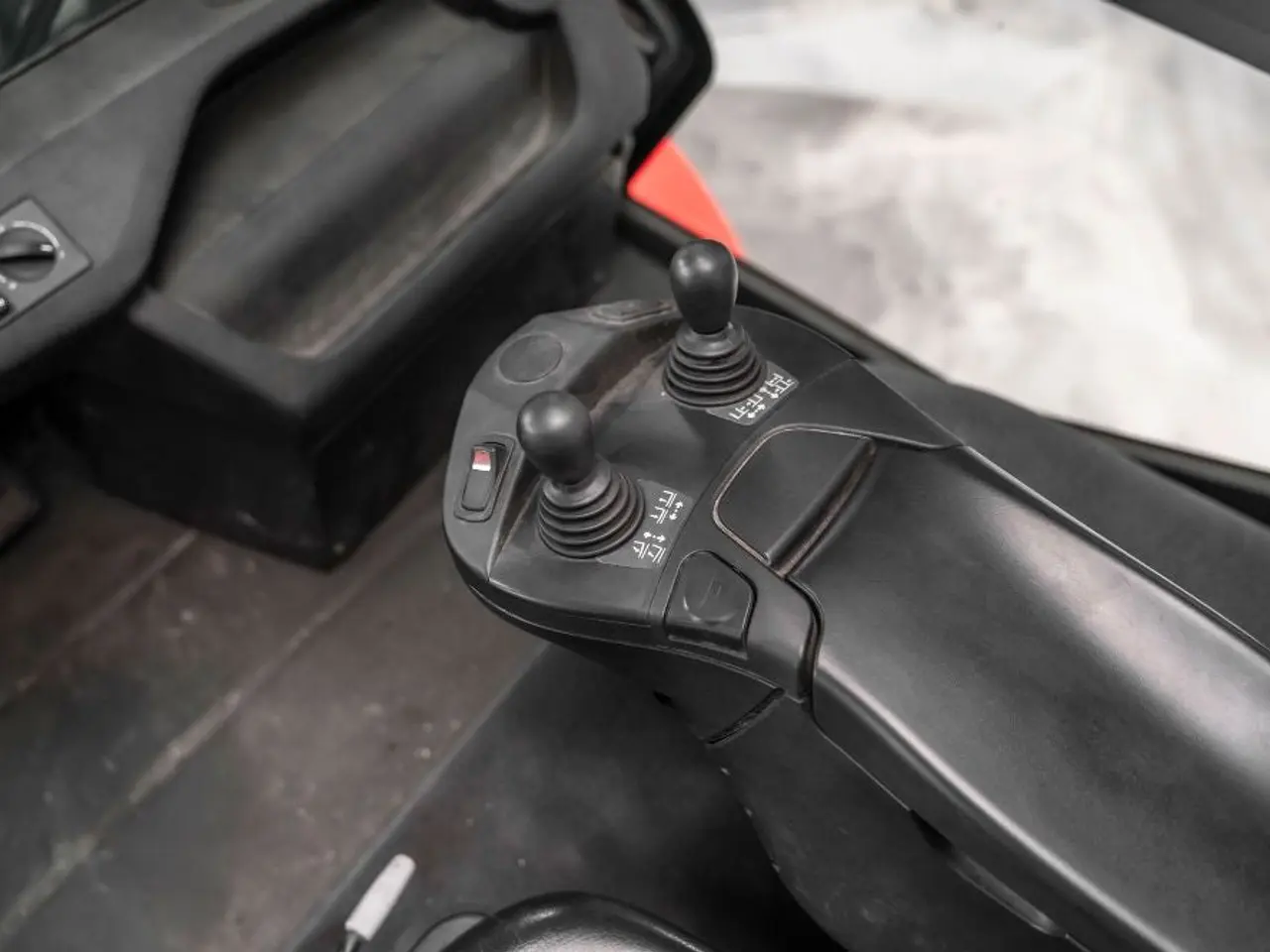 Billede 6 - Linde H 70 D-02 el-gaffeltruck - 7000 kg, 4100 mm - brugt