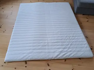 Topmadras fra ikea