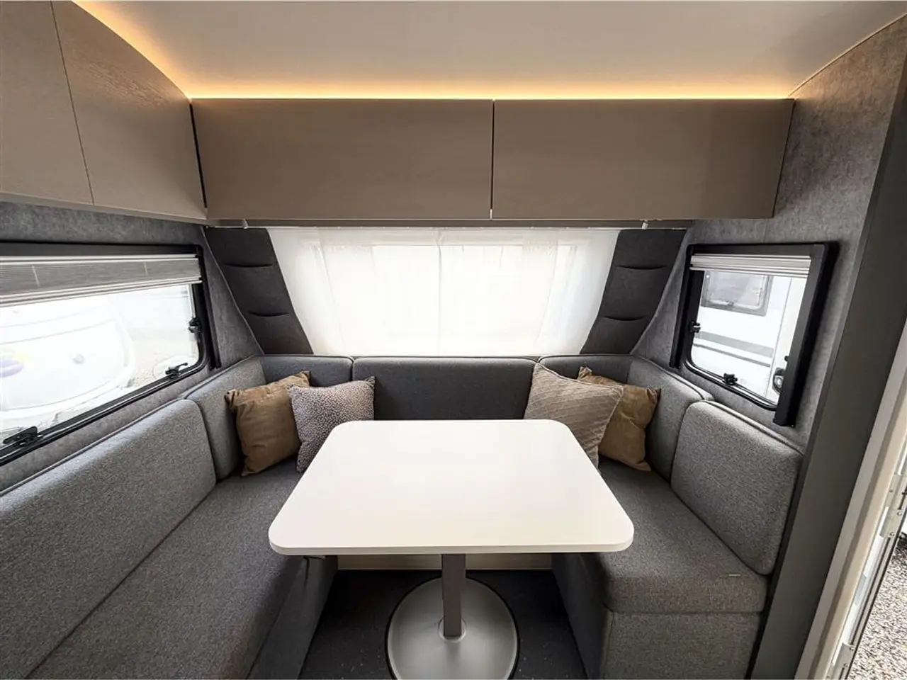 Billede 10 - 2023 - Adria Altea 502 UL Enkeltsenge-Lamel-Gulvtemp.-Mover-Telt