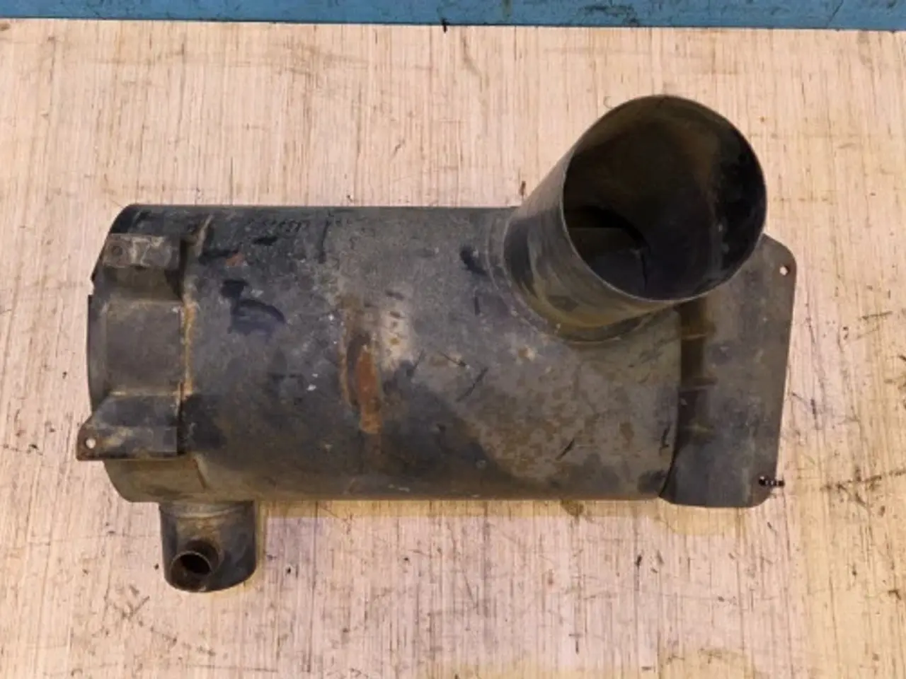 Billede 10 - Ford TW30 Luftfilterhus D8NN9600BC