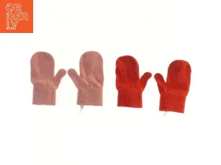 To par strikkede vanter (str. 2 stk 14 cm)