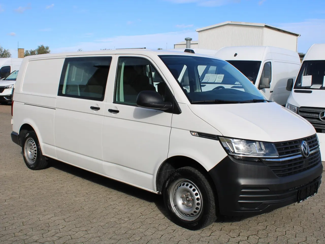 Billede 2 - VW Transporter 2,0 TDi 150 Mandskabsvogn DSG