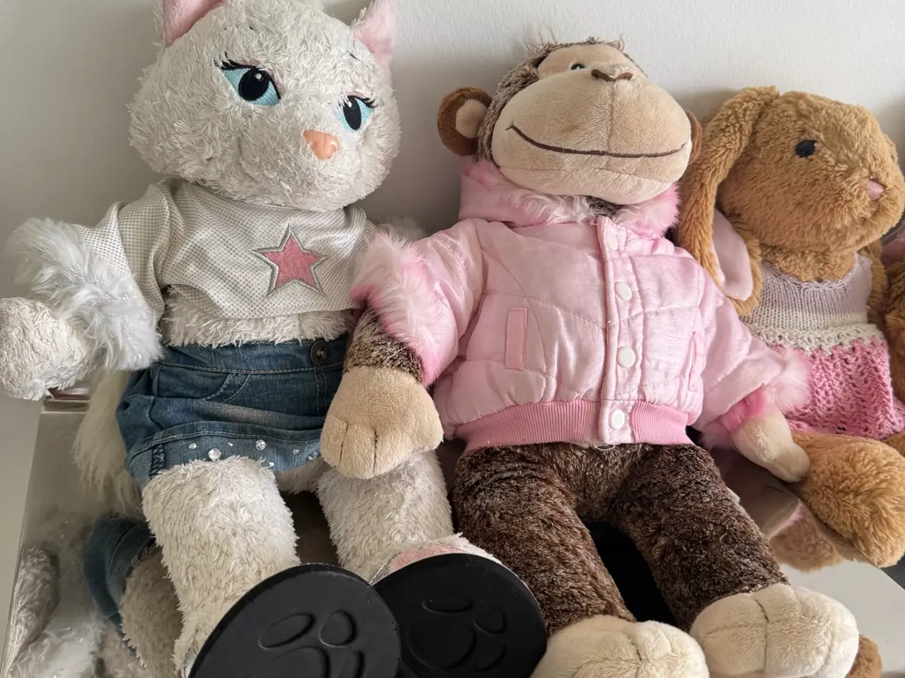 Billede 2 - 3 stk. Build a Bear bamser med udstyr