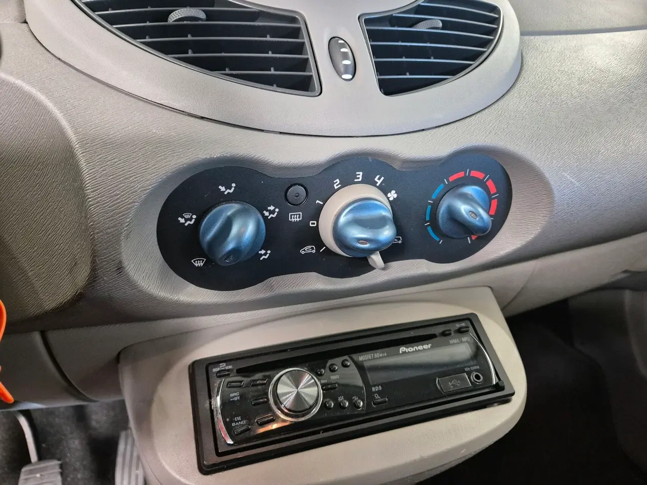 Billede 8 - Renault Twingo 1,2 16V Expression 76HK 3d