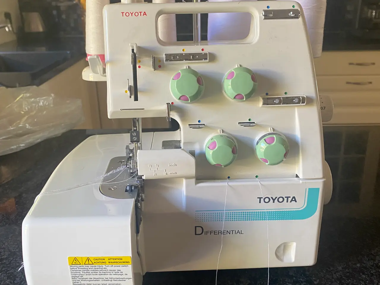 Billede 1 - Overlocker symaskine