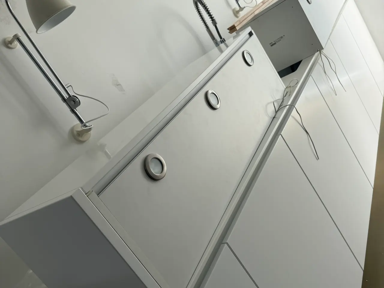 Billede 1 - 2 fine overskabe fra Multiform