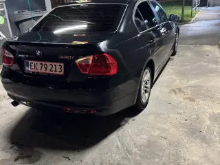 Bmw e90 320 rigtigt billig ift til hvor fin den er