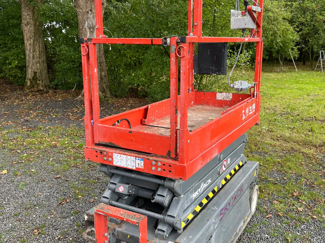 Billede 1 - UDLEJES - Saxlift 8 meter