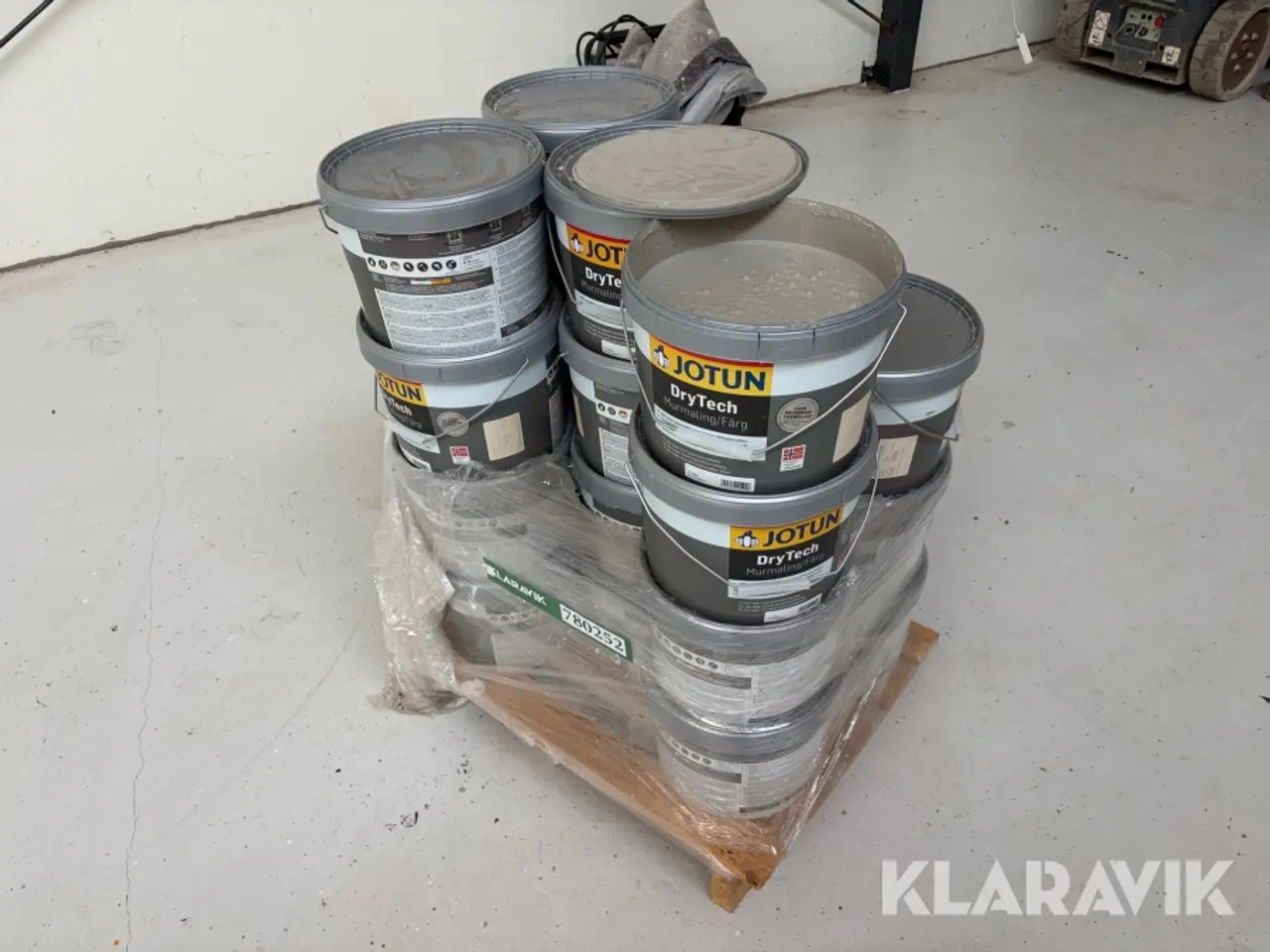 Billede 2 - Murmaling Jotun Drytech 4502 grafitgrå 19 Styk