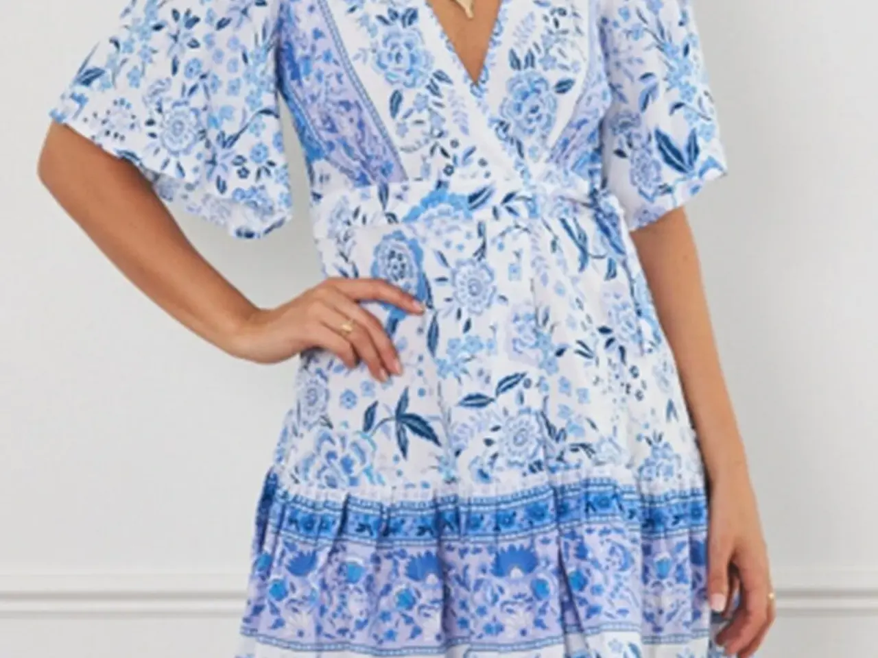 Billede 2 - kjole-Smuk kort Boho-i størrelse 2XL=L/XL.