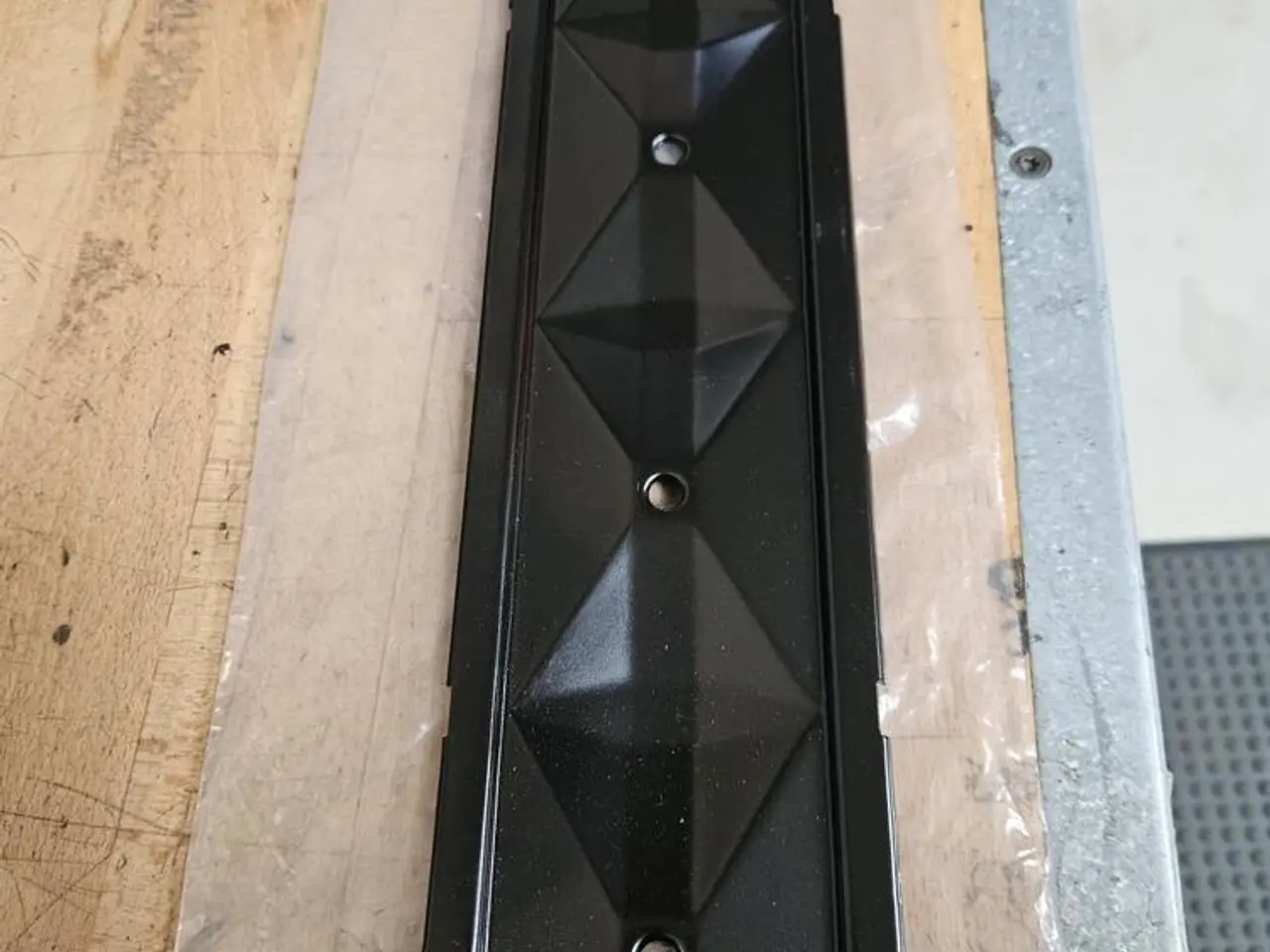 Billede 1 - Volvo Penta PUSH ROD COVER FOR 3,0 - 181