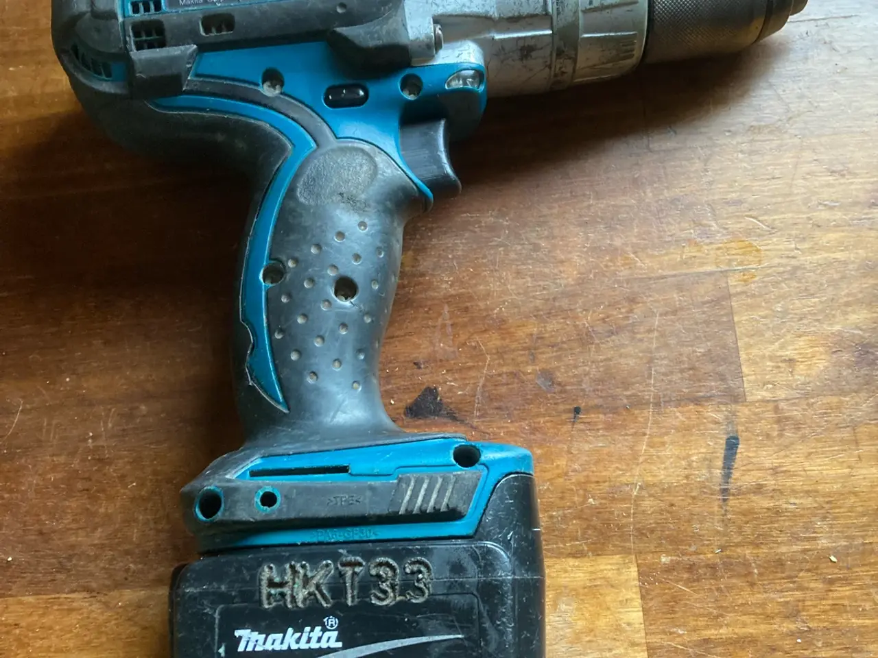 Billede 2 - Makita boremaskine, 18v med 14,4v batteri +oplader