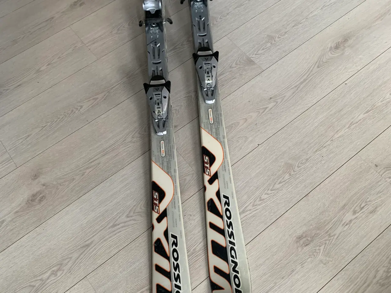 Billede 1 - God allround ski