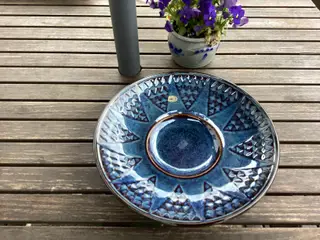 Keramik fad Søholm nr 3345. 300 kr.