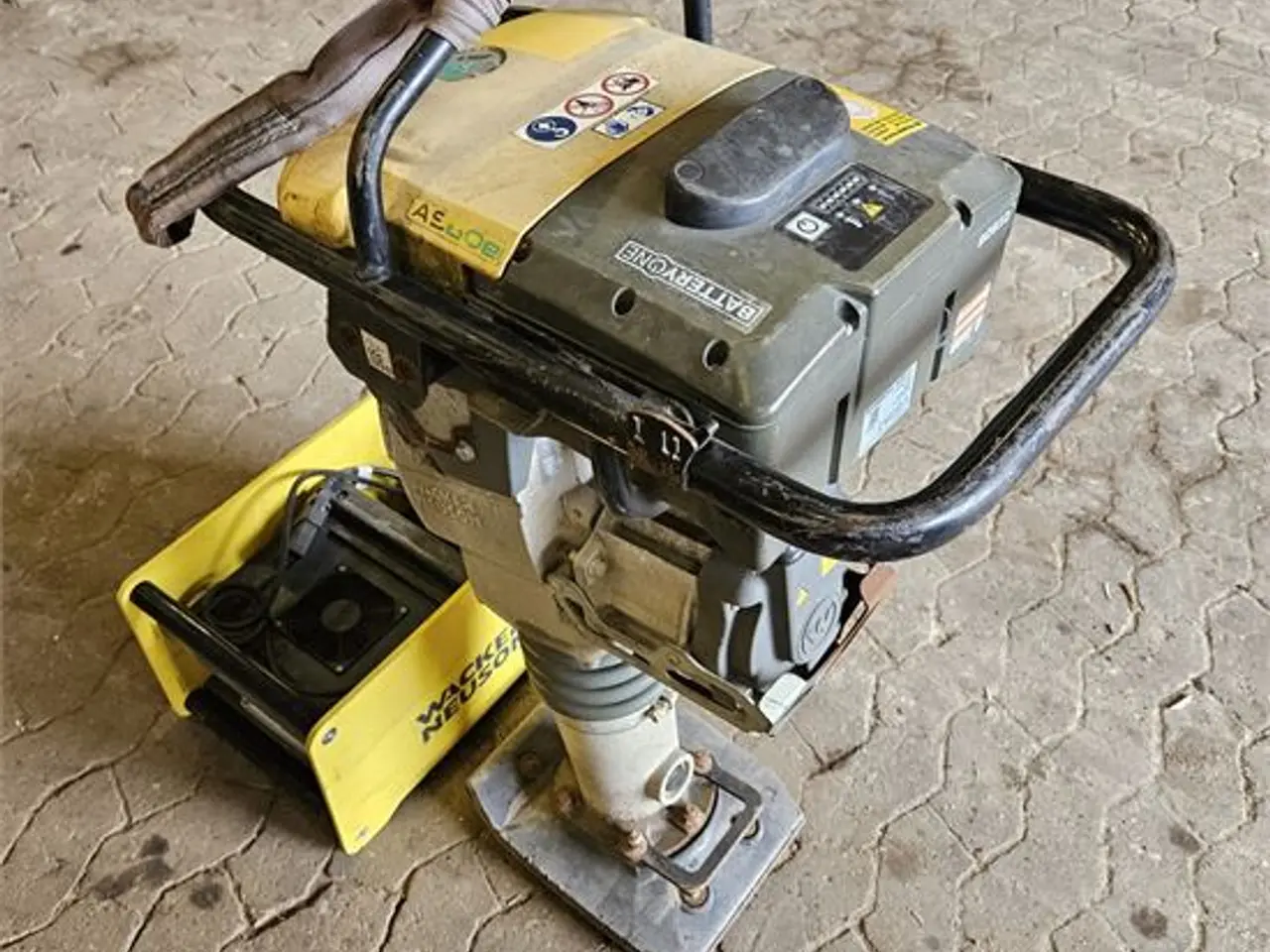 Billede 7 - Wacker Neuson AS60e - 71 kg - Elektrisk vibrationsstamper / Electric vibratory rammer with charger