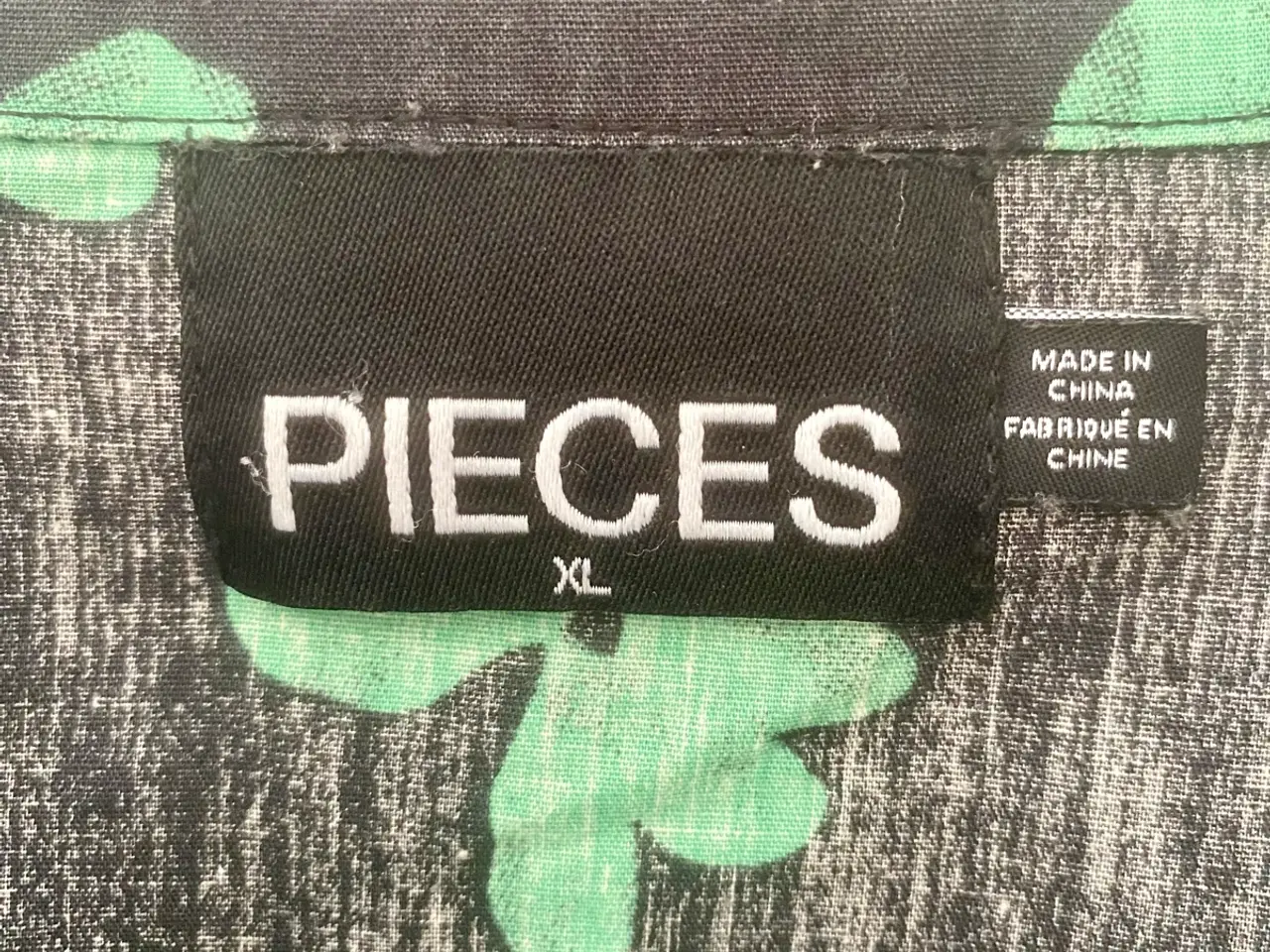 Billede 9 - Pieces skjorte xl