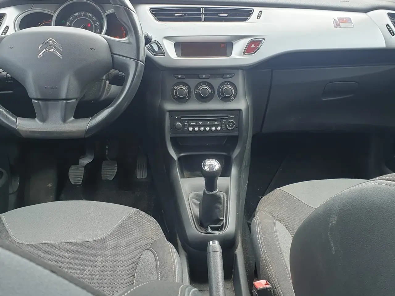 Billede 9 - Nysynet Citroenw c3 2012 1,6 4-dørs m. bagklap