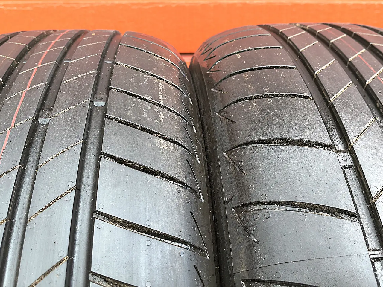 Billede 3 - 215/50 R18 sommerdæk