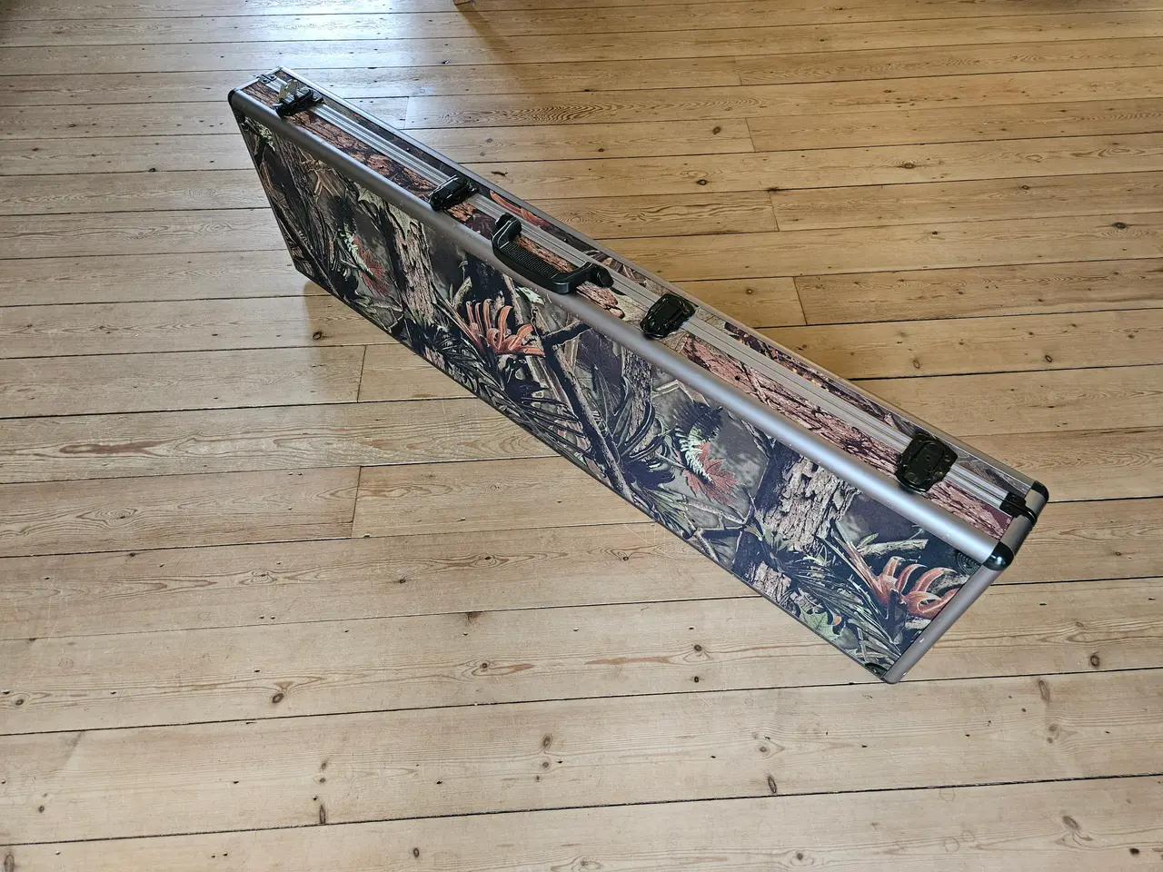 Billede 5 - Våbenkuffert med camouflagemotiv