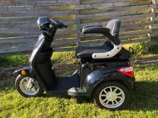 Vga tress handicap el scooter
