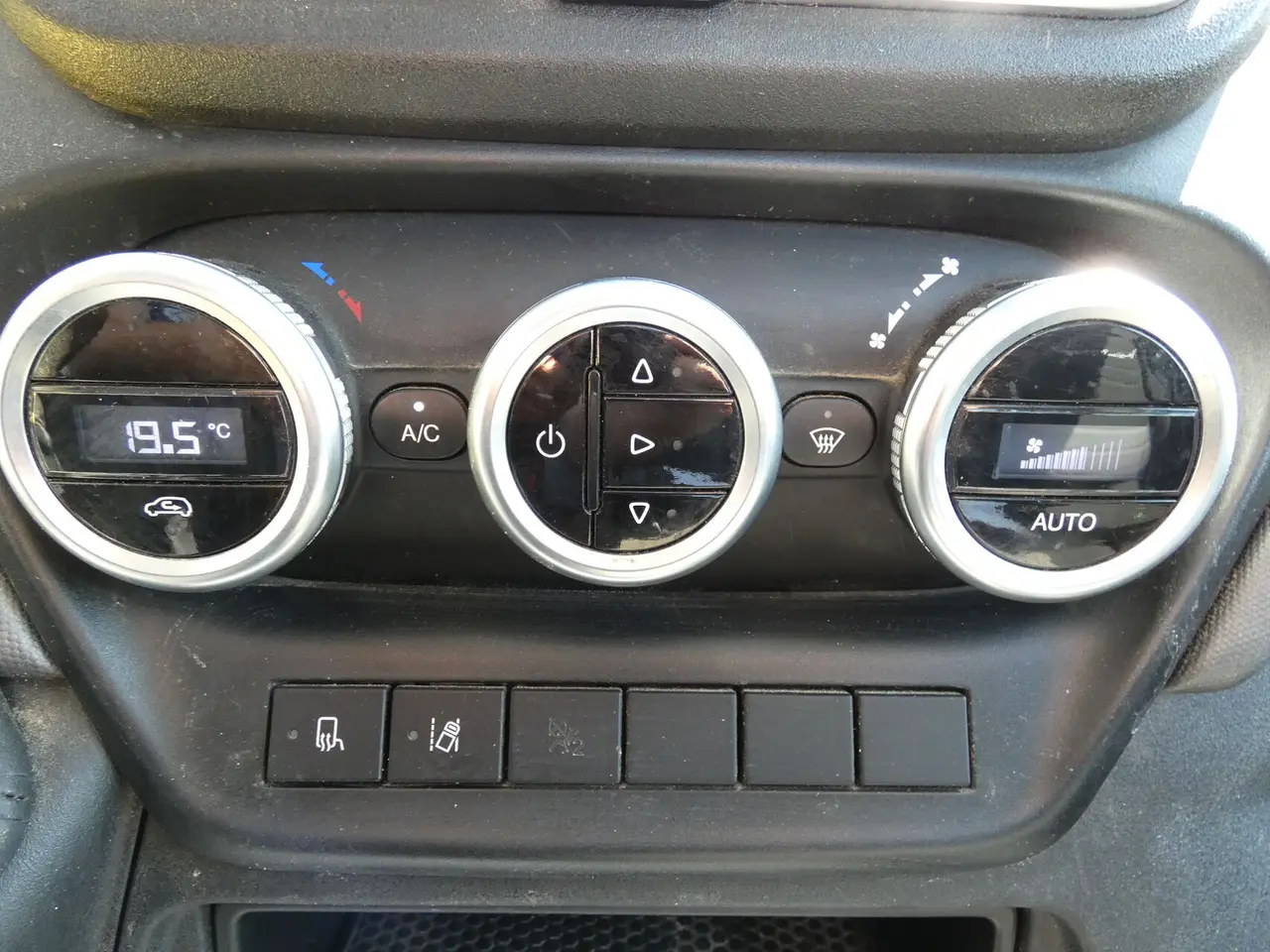 Billede 16 - Iveco Daily 35S18 4100mm 3,0 D 180HK Van 8g Aut.